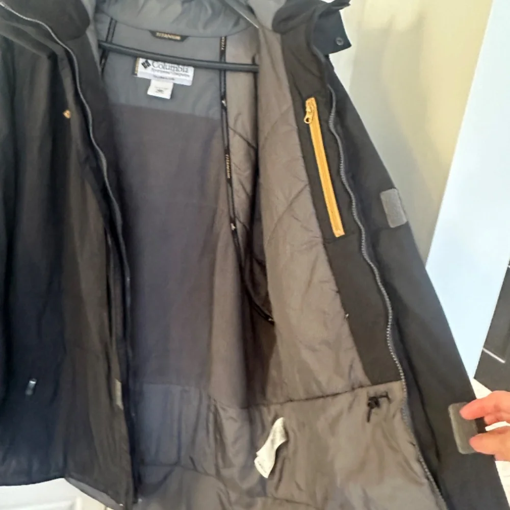 Mens Columbia Titanium Ski Jacket 2XT BLACK Omnitech Detachable Hood - Picture 5 of 10
